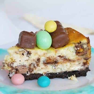 Easter "Dump" Cheesecake #cheesecake #candybarcheesecake #eastercandyideas