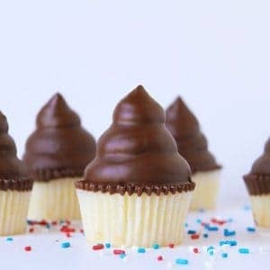 Patriotic Hi-Hat Cupcakes! (with a fun surprise-inside!)