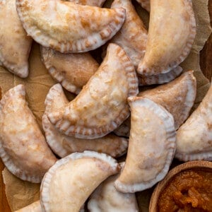 Glazed Pumpkin Cream Cheese Hand Pies with Pumpkin Puree. Dessert, Breakfast, Fall Desserts, Fall Snacks, Snacks, Party Recipes, Pumpkin Recipes, Easy Hand Pies, breakfast recipes, i am baker, iambaker