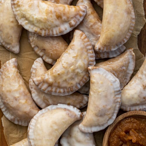 Glazed Pumpkin Cream Cheese Hand Pies with Pumpkin Puree. Dessert, Breakfast, Fall Desserts, Fall Snacks, Snacks, Party Recipes, Pumpkin Recipes, Easy Hand Pies, breakfast recipes, i am baker, iambaker