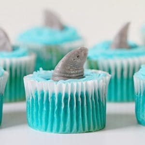 Shark Fin Cupcakes! (video)