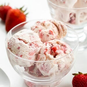 Bowls of No-Churn Strawberry Ice Cream with Fresh Strawberries on the Counter. Dessert, Ice Cream, Ice Cream Recipes, No Churn Ice Cream, Strawberry Ice Cream, Summer Desserts, No Bake Dessert, i am baker, iambaker.